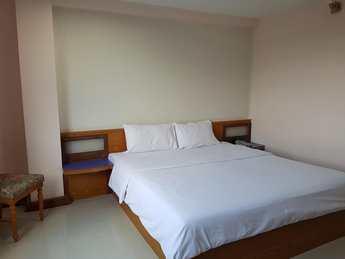 K.S.Pavilion Hotel Nakhonratchasima Buitenkant foto
