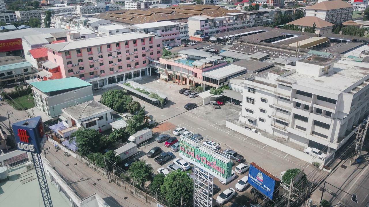 K.S.Pavilion Hotel Nakhonratchasima Buitenkant foto